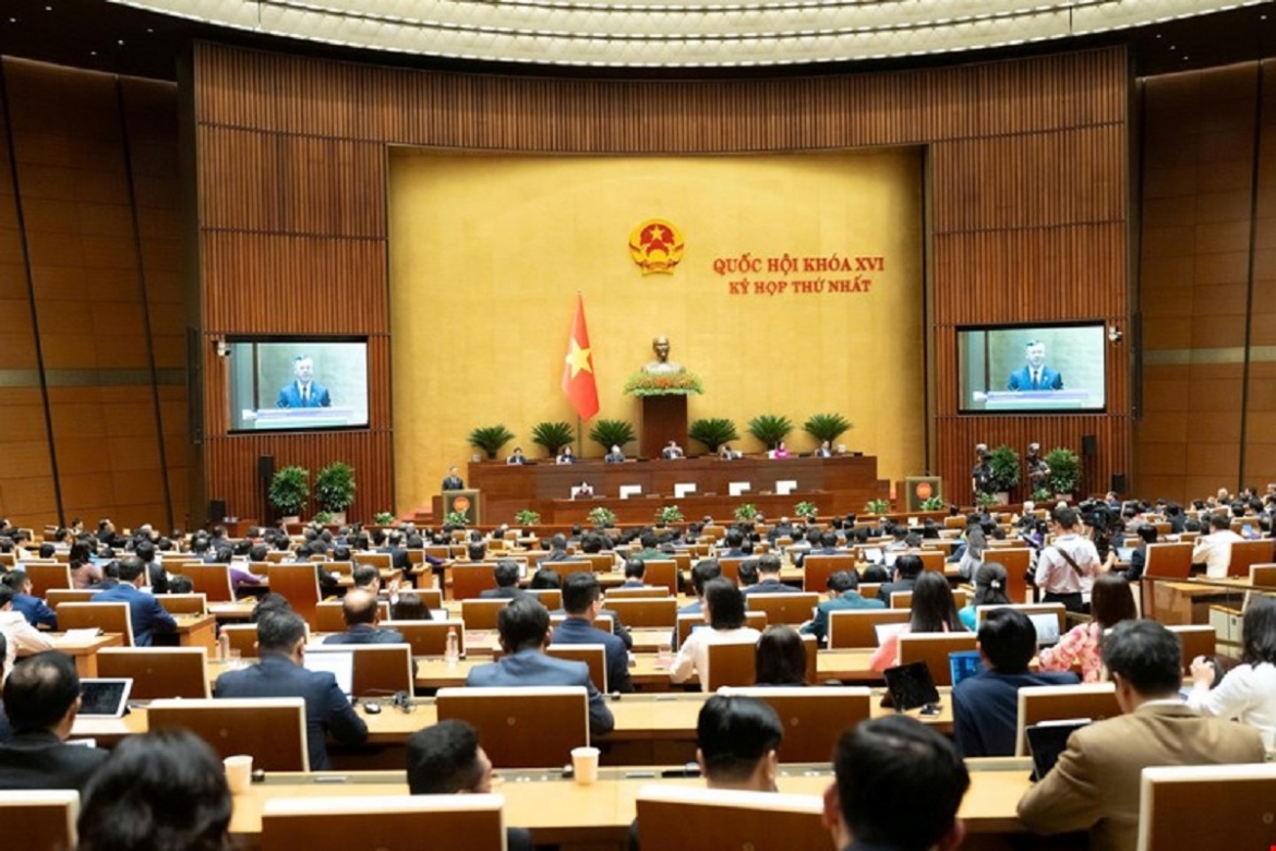 Toàn cảnh phiên họp sáng 24/4 