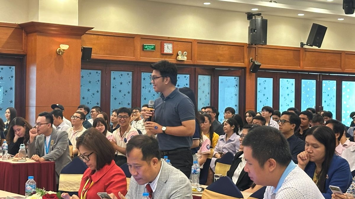 Sinh viên hào hứng tiếp cận kiến thức thực tiễn về thị trường tài sản số