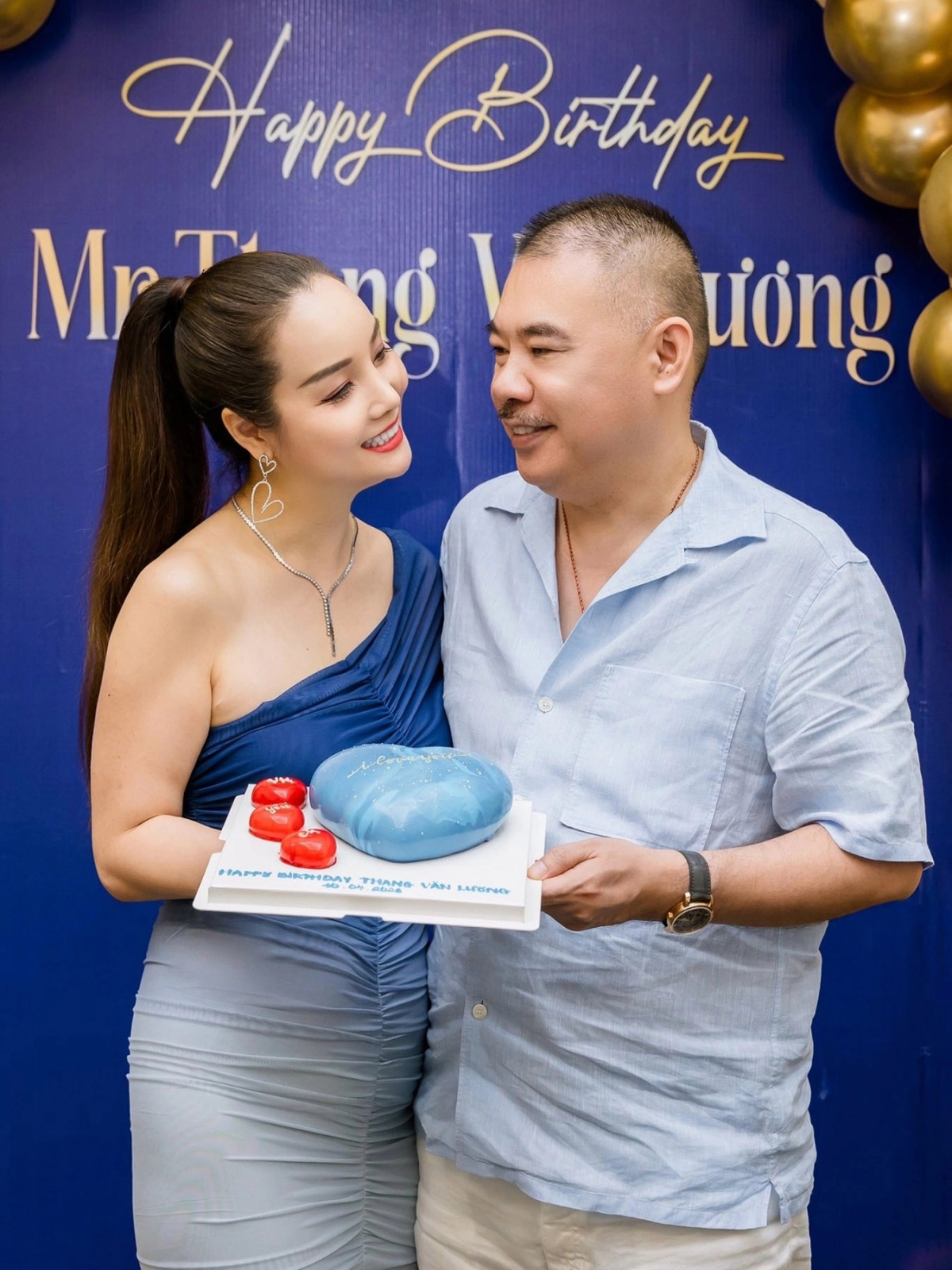 Diễn viên Mai Thu Huyền chúc mừng sinh nhật ông xã: "Em mong anh luôn thật nhiều sức khỏe, vững vàng trên mọi chặng đường và ngày càng thành công với những điều mình lựa chọn. Cảm ơn anh - người luôn ở đó, âm thầm nhưng vững chắc, là chỗ dựa cho gia đình mình".