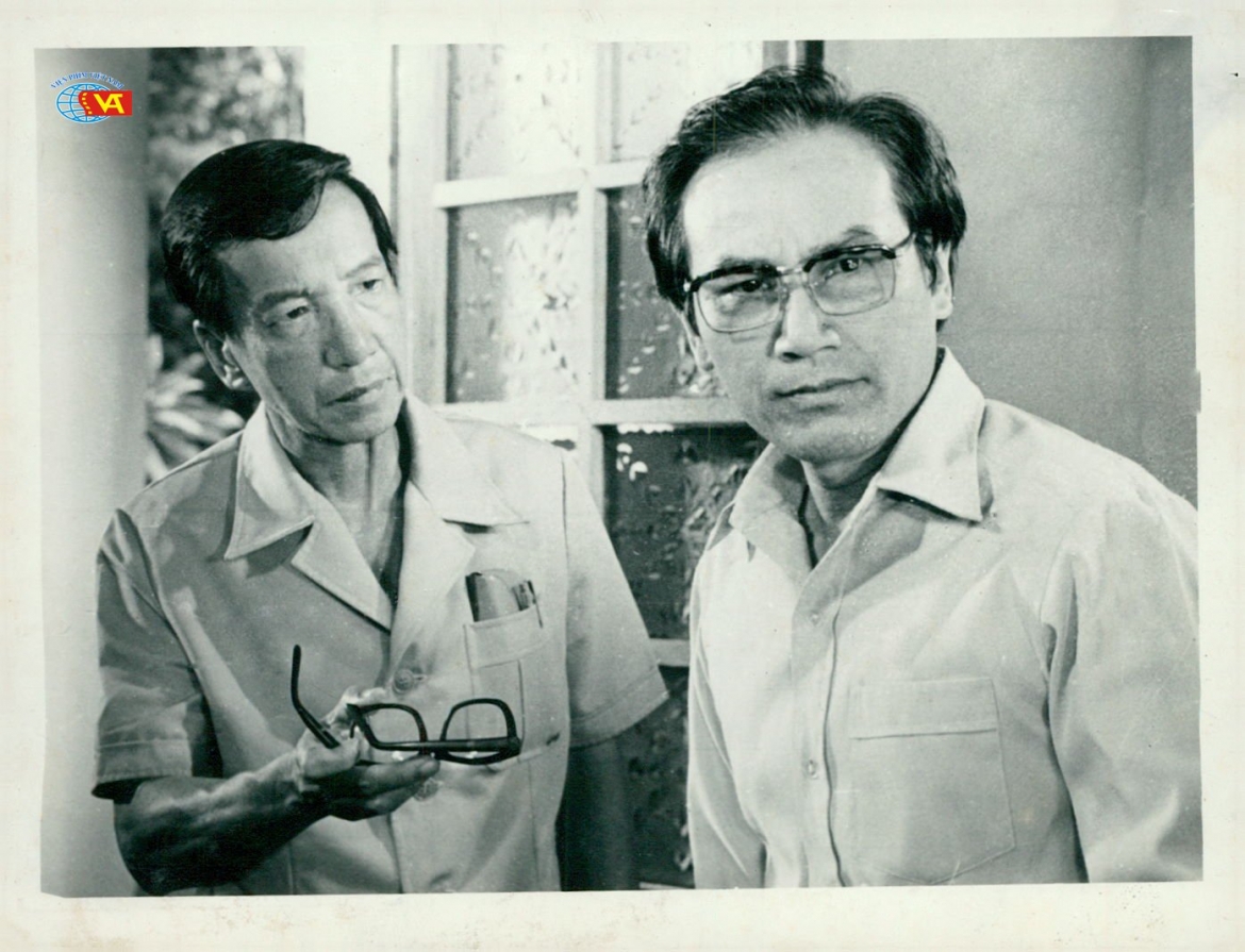 NSND Trịnh Thịnh (trái) trong phim “Thị trấn yên tĩnh” (1986)