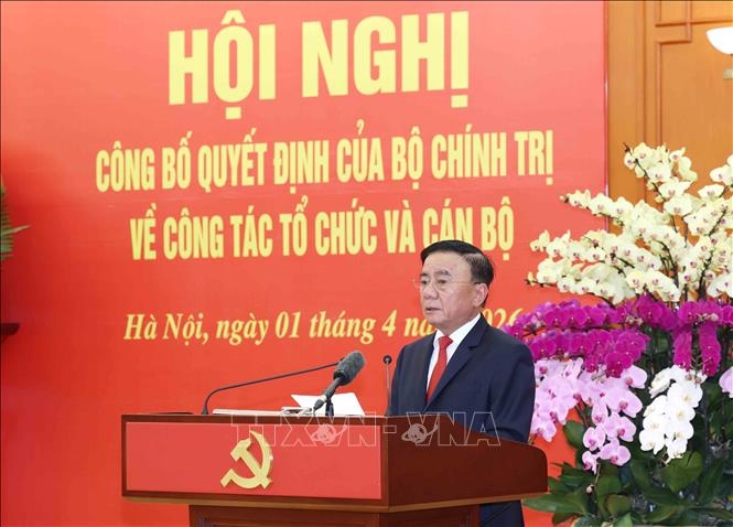 Đồng chí Trần Cẩm Tú, Ủy viên Bộ Chính trị, Thường trực Ban Bí thư phát biểu chỉ đạo và giao nhiệm vụ. Ảnh: Phương Hoa/TTXVN