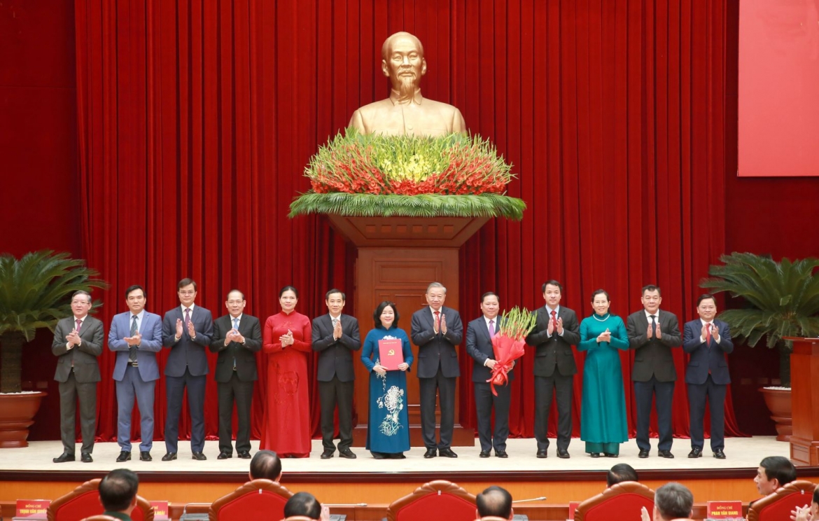 Bộ Chính trị chỉ định nhân sự tham gia Đảng ủy Mặt trận Tổ quốc, các đoàn thể Trung ương nhiệm kỳ 2025-2030