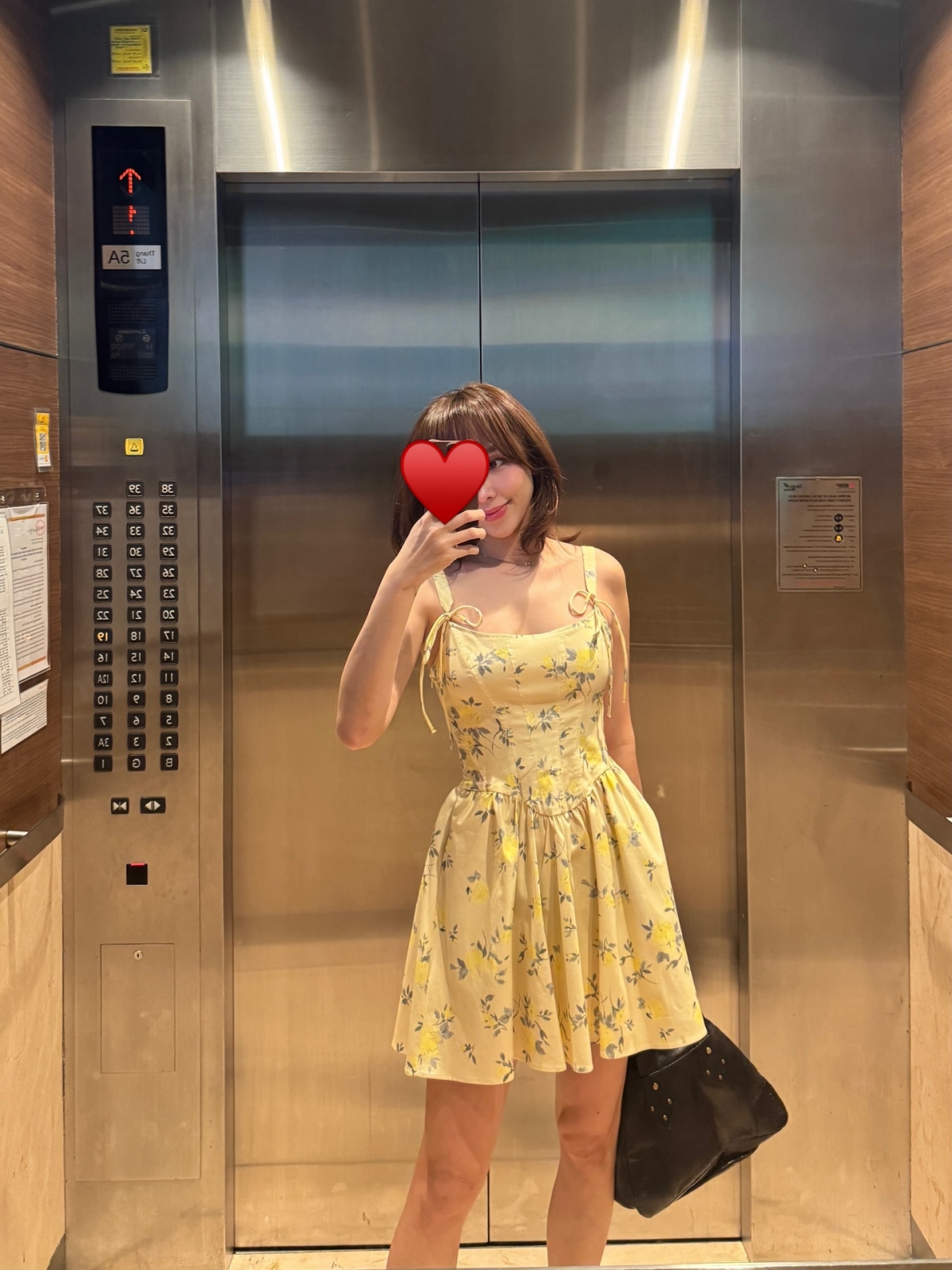 Sau khi ly hôn, Tóc Tiên chăm diện những chiếc váy "bánh bèo", hình ảnh cô xây dựng cũng nhẹ nhàng hơn.