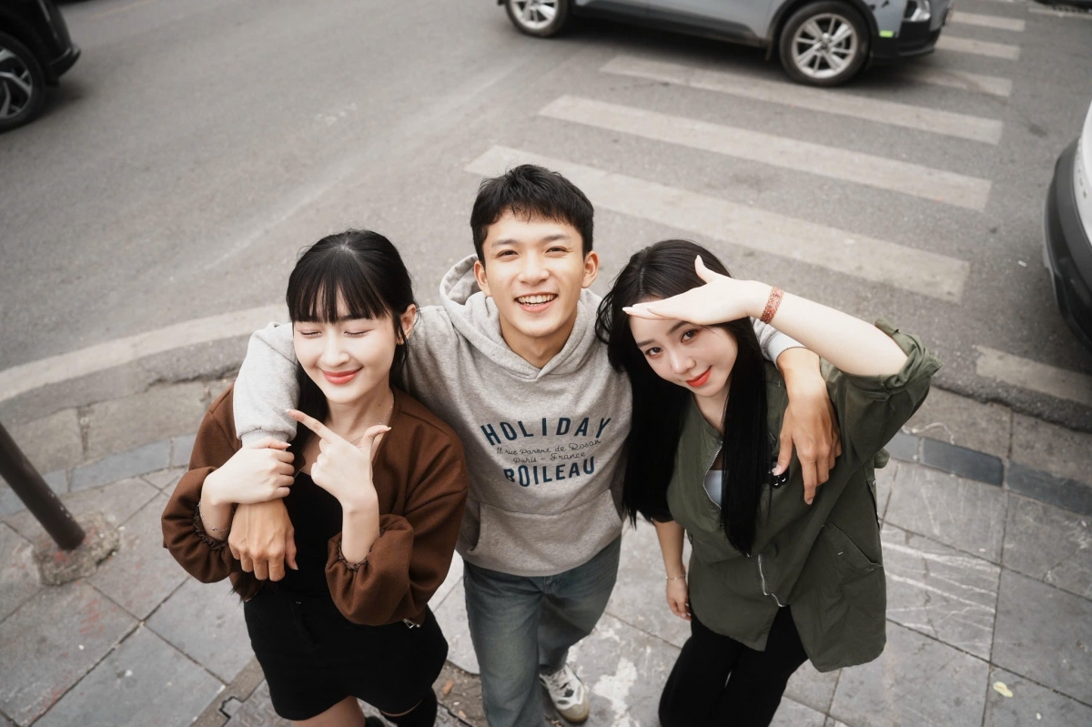 Ngọc Thủy, Sơn Tùng và Quỳnh Kool