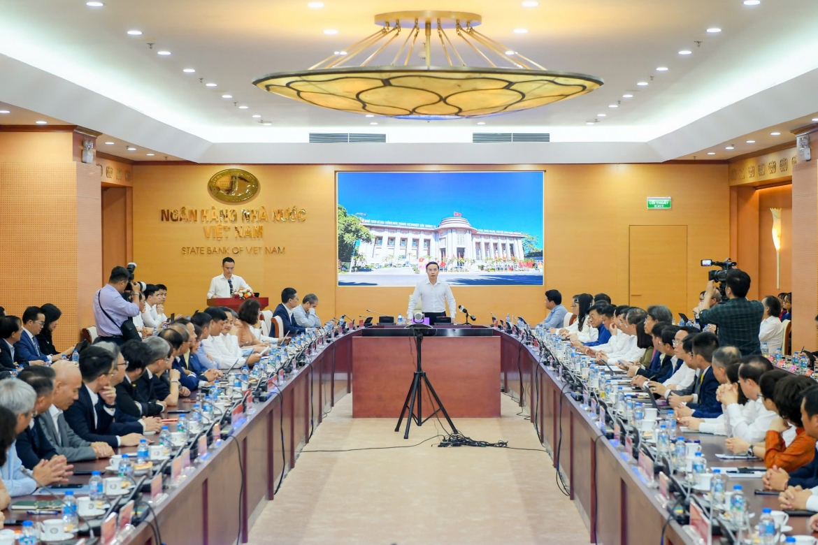 Cuộc họp triển khai công tác ngân hàng dưới sự chủ trì của Thống đốc NHNN Phạm Đức Ấn