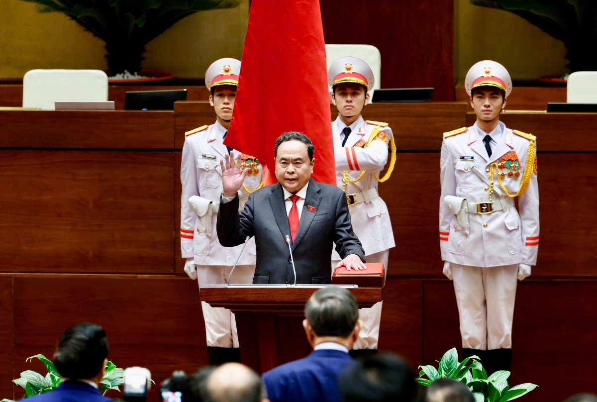 Chủ tịch Quốc hội khóa XVI Trần Thanh Mẫn tuyên thệ tại Kỳ họp thứ Nhất