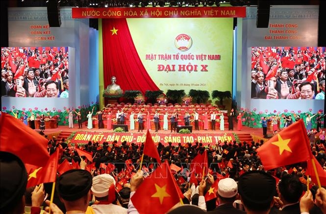 Chương trình biểu diễn nghệ thuật chào mừng tại phiên khai mạc Đại hội X Mặt trận Tổ quốc Việt Nam. Ảnh tư liệu: TTXVN