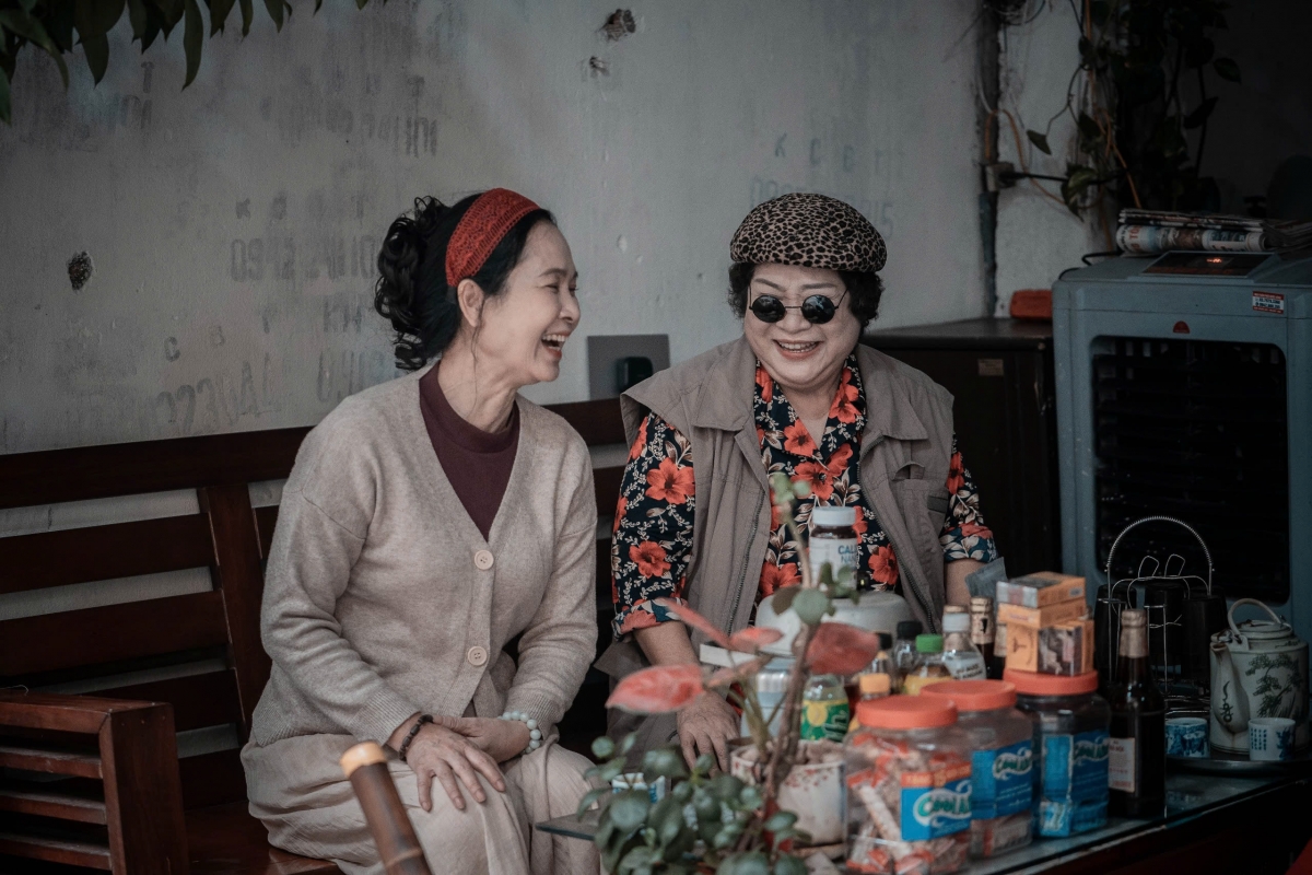 NSƯT Minh Vượng và NSND Lan Hương trong phim ca nhạc "Thị phi"