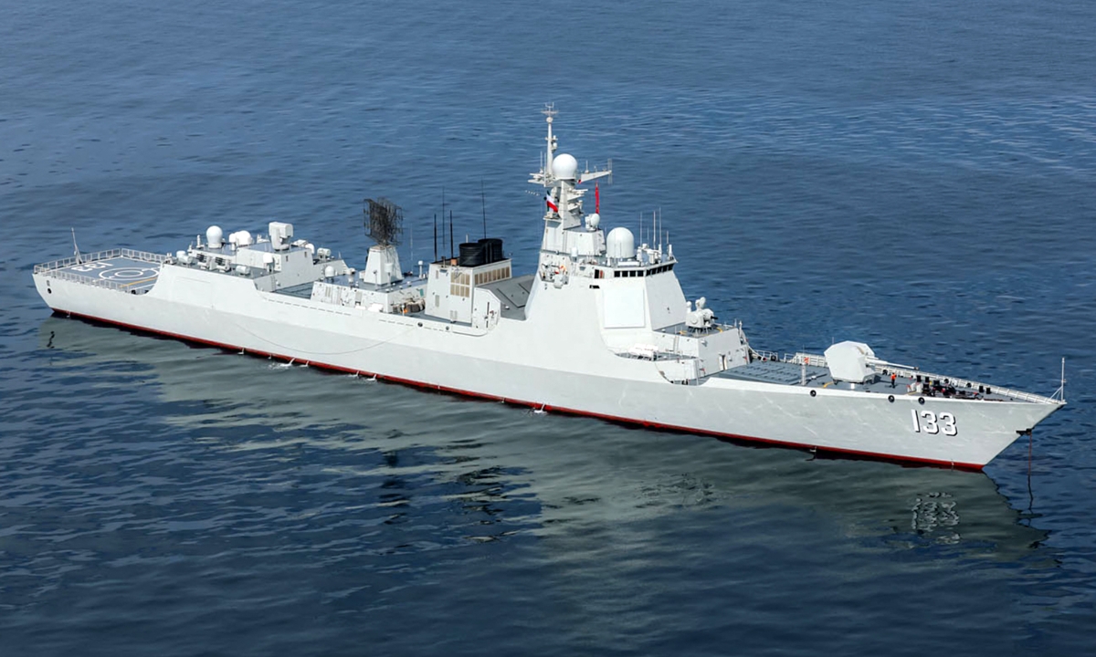 Ảnh tư liệu về chiến hạm số 133 của Hải quân Trung Quốc, mang tên Bao Đầu, một biến thể cải tiến của tàu khu trục Type 052D. Ảnh: VCG