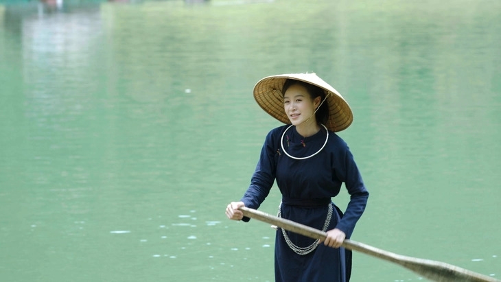 Diễn viên trẻ Huyền Trang trong phim "Lời hứa đầu tiên"