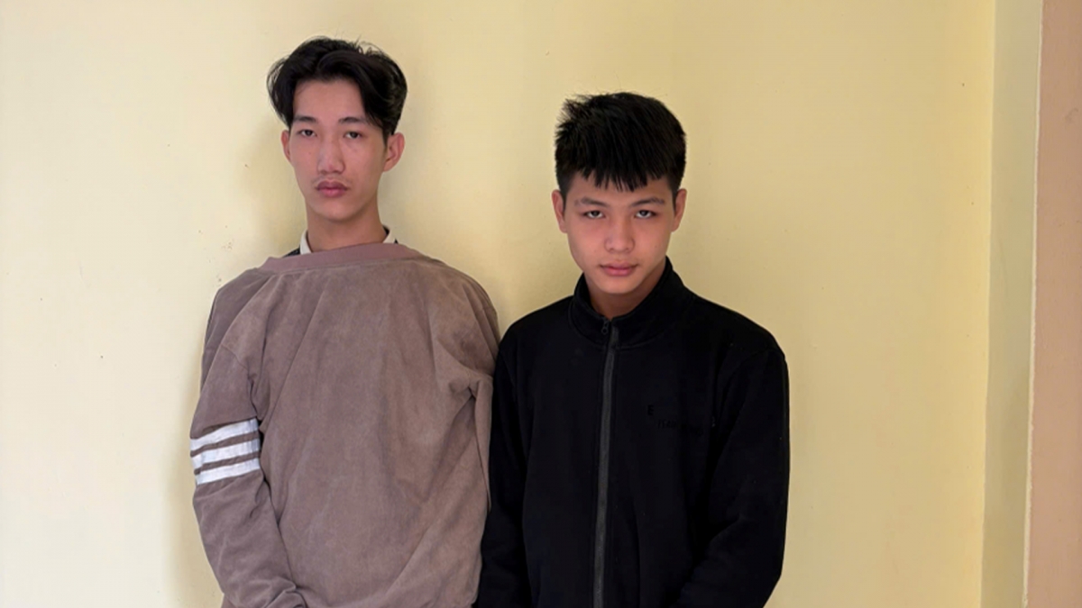 Hai đối tượng tại cơ quan công an