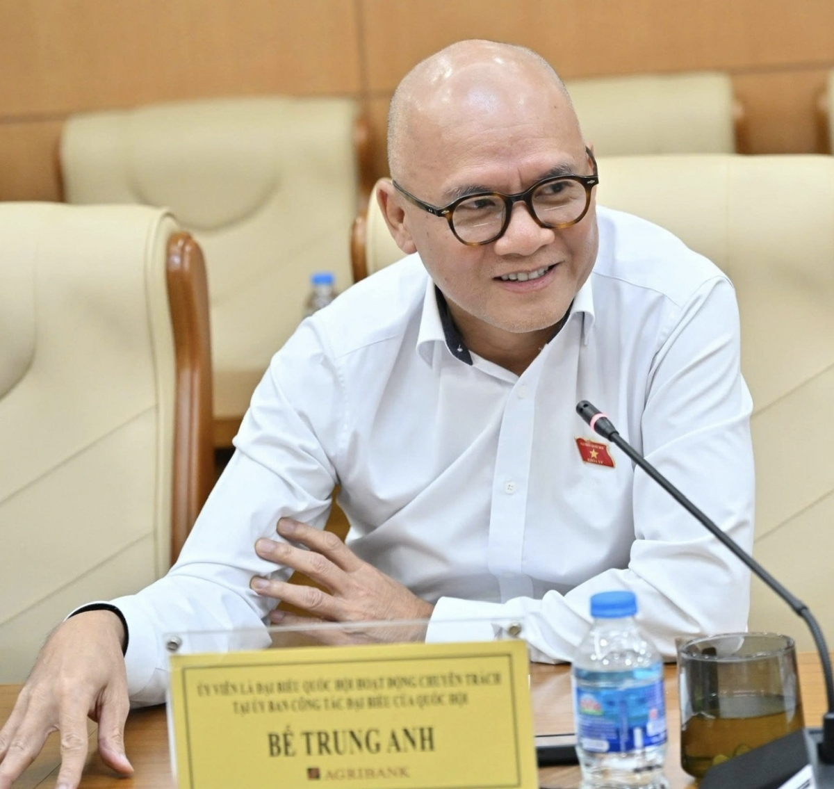 ĐBQH  Bế Trung Anh cho rằng, tranh luận phải tập trung vào vấn đề, không hướng tới công kích cá nhân. Ảnh BTT