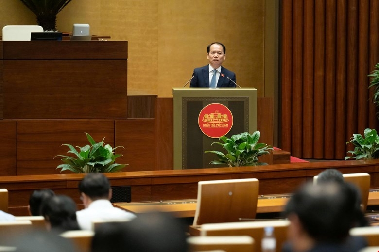 Bộ trưởng Bộ Tư pháp Hoàng Thanh Tùng làm rõ những vấn đề liên quan đến Luật Công chứng sửa đổi
