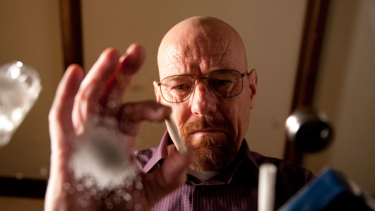 Sự đối lập giữa đời sống gia đình và thế giới tội phạm trong Breaking Bad.