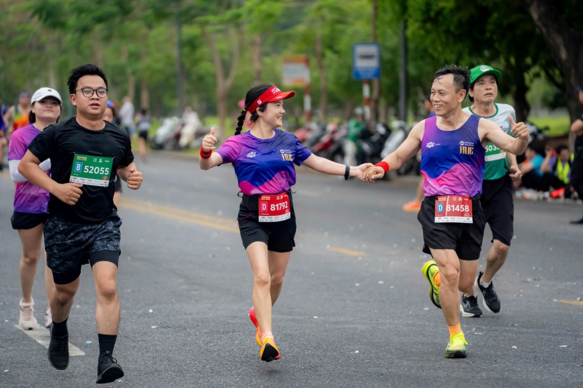 Chạy giữa lòng di sản Huế