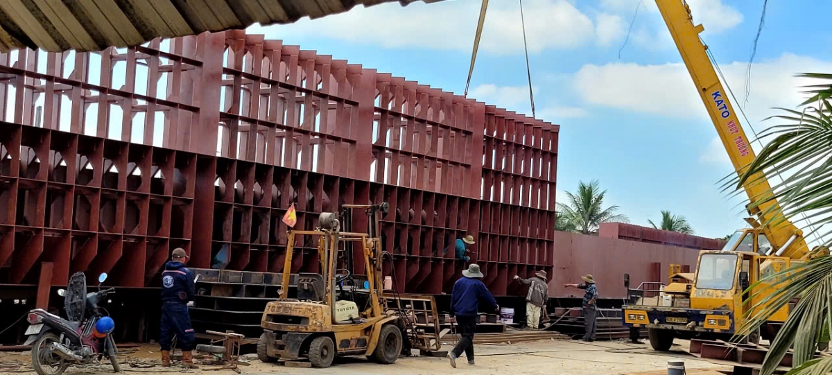 Nhiều cơ sở đóng tàu đến trọng tải hàng nghìn tấn 