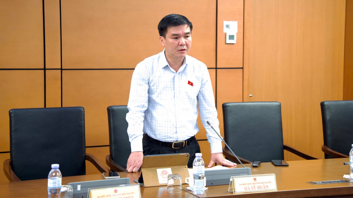 Đại biểu Hà Sỹ Huân (Đoàn đại biểu Quốc hội tỉnh Thái Nguyên). Ảnh: Media Quốc hội
