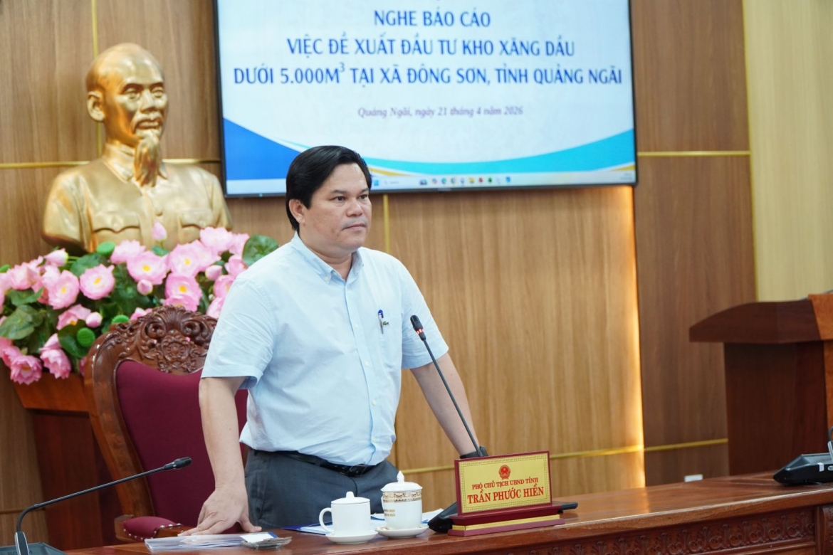 Ông Trần Phước Hiền, Phó Chủ tịch UBND tỉnh Quảng Ngãi phát biểu tại cuộc họp.