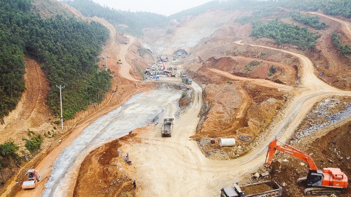 Tuyến đường kết nối Lai Châu với cao tốc Hà Nội - Lào Cai là tuyến đường bộ rất quan trọng với sự phát triển kinh tế cua tỉnh Lai Châu và tinh Lào Cai. 