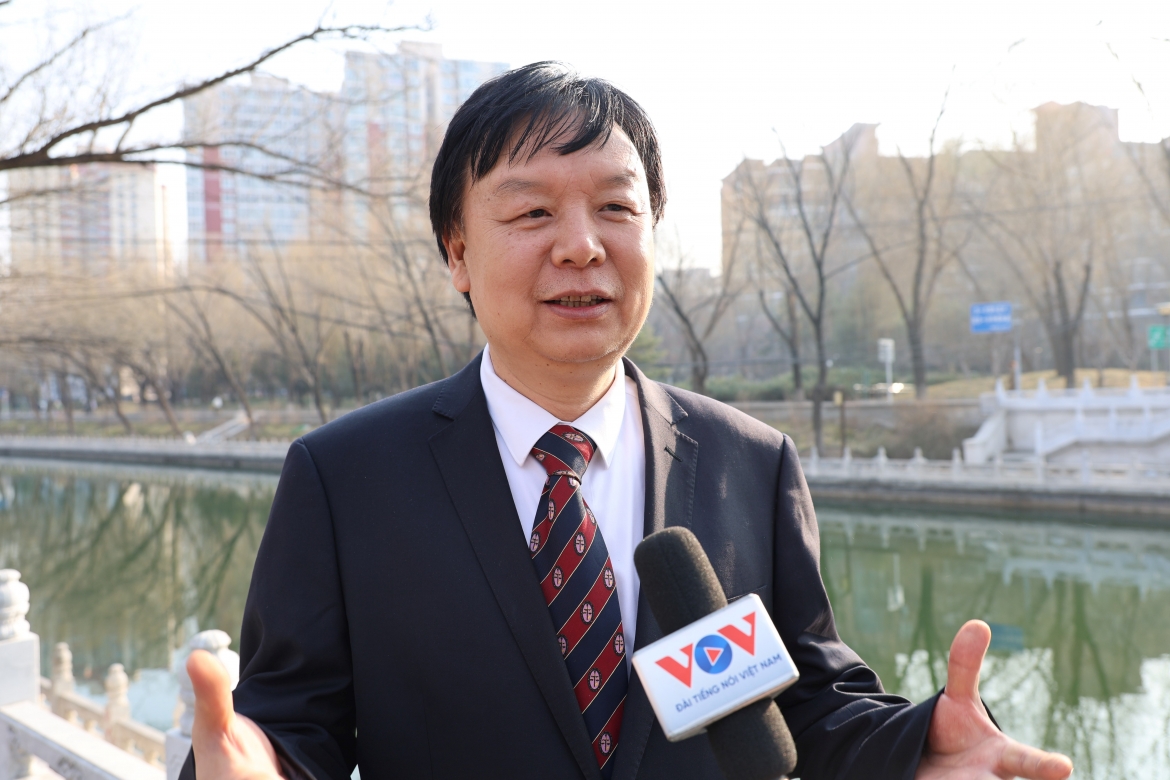 Giáo sư Mễ Lương