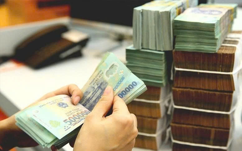 Tâm lý "mua nhanh" đã khiến không ít người rơi vào tình trạng bế tắc khi phải trả lãi vay ngân hàng. 