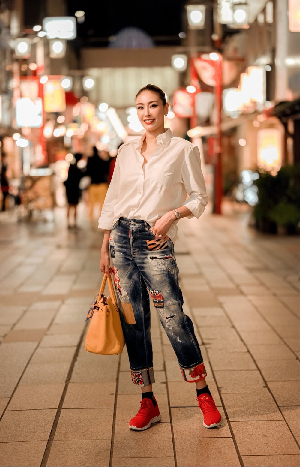 Hoa hậu Hà Kiều Anh trẻ đến khó tin.