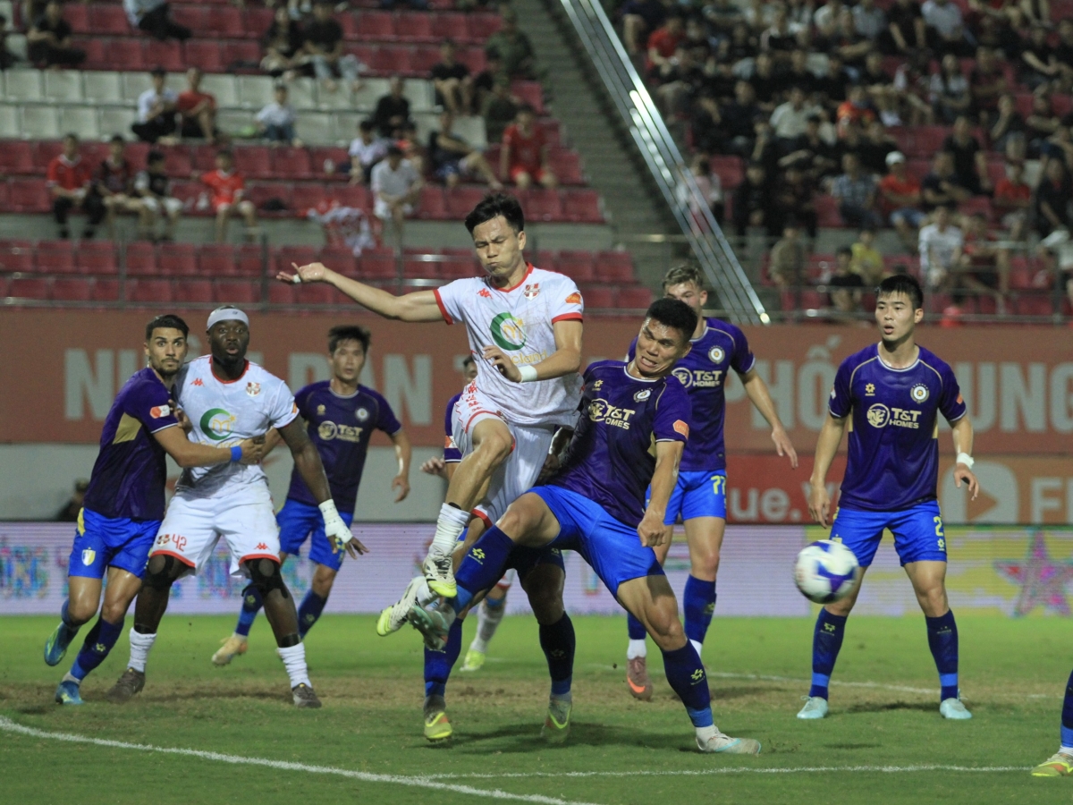 Hà Nội FC gây thất vọng lớn ở Lạch Tray (Ảnh: Mai Hương)