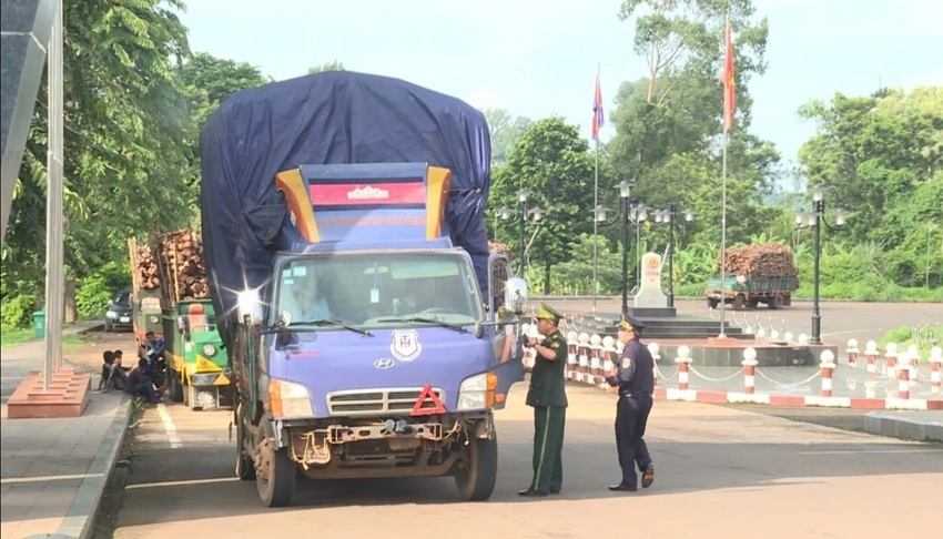 Hải quan khu vực XIV tập trung kiểm soát các mặt hàng có nguy cơ cao như khoáng sản, gỗ nguyên liệu