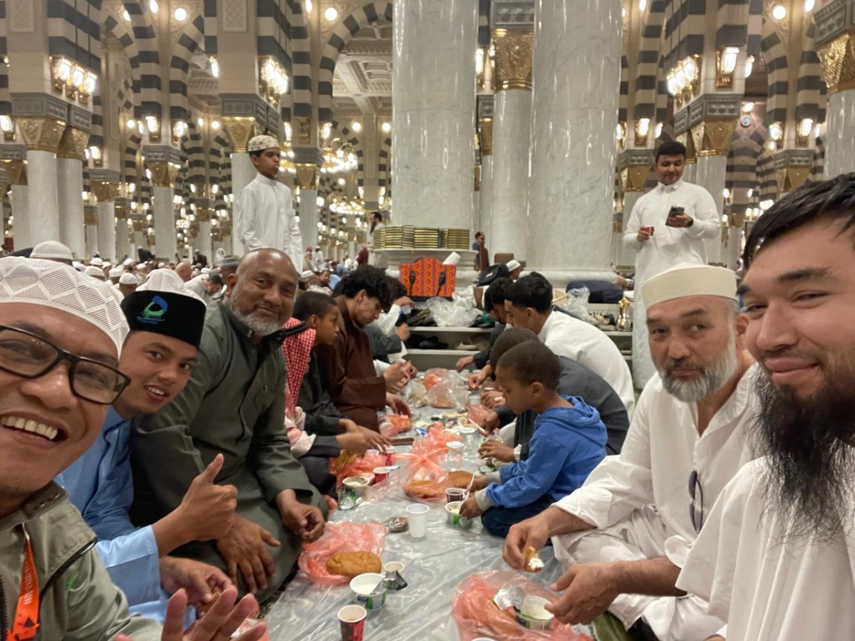 Ngoài tài chính, những người hành hương cũng cần chuẩn bị sức khỏe cho chuyến hành trình dài ngày. Ảnh do nhân vật cung cấp