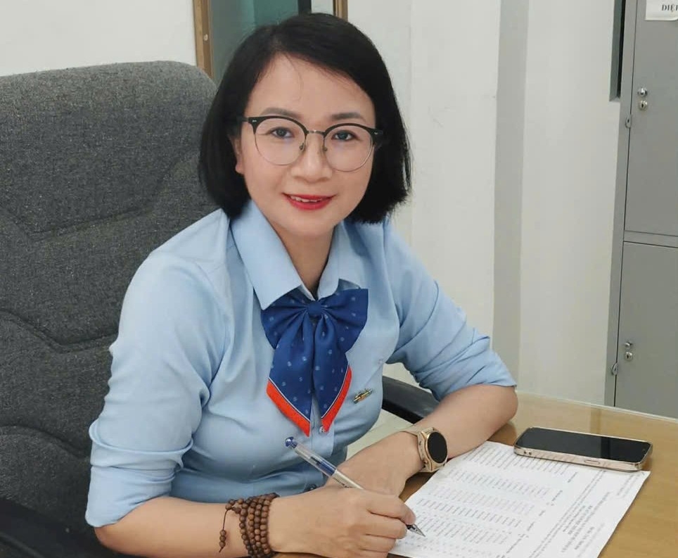PGS. TS Hoàng Thị Thắm cho rằng, hạnh phúc của nhân dân chính là “tấm huy chương cao quý nhất” ghi nhận sự lãnh đạo của Đảng.