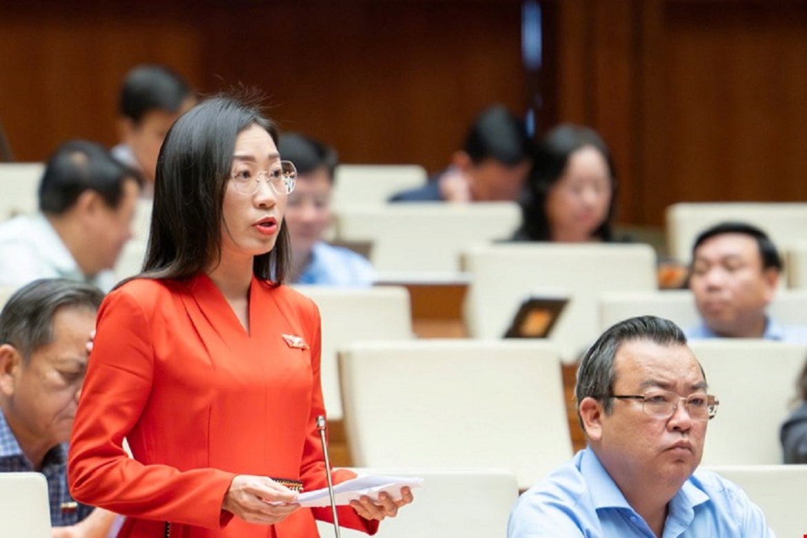 Đại biểu Hoàng Thị Thanh Thúy, Phó Trưởng Đoàn ĐBQH tỉnh Tây Ninh