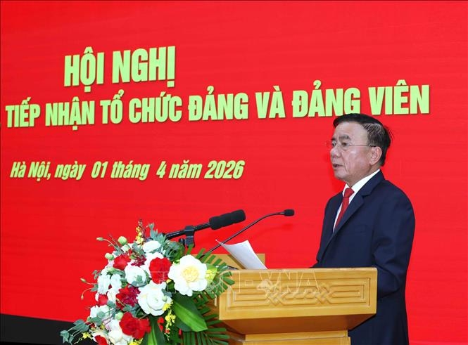 Đồng chí Trần Cẩm Tú, Ủy viên Bộ Chính trị, Thường trực Ban Bí thư, Bí thư Đảng ủy các cơ quan Đảng Trung ương phát biểu tại hội nghị. Ảnh: Phương Hoa/TTXVN