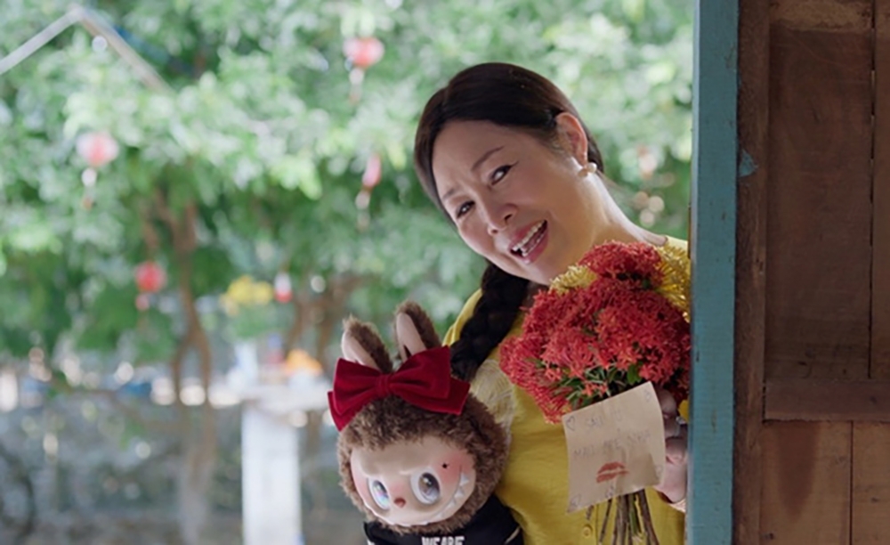 Bộ phim “Cưới vợ cho cha” có sự tham gia của NSND Hồng Vân. 