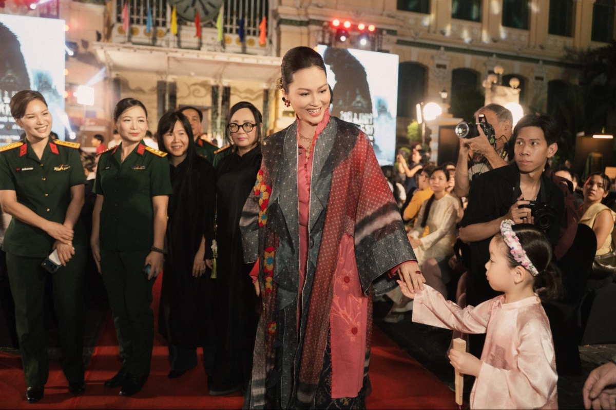 Đỗ Thị Hải Yến xuất hiện cùng con gái