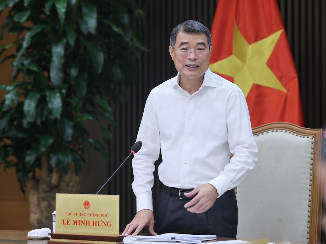 Thủ tướng Lê Minh Hưng nhấn mạnh yêu cầu bắt tay ngay vào việc, nhất là nhóm nhiệm vụ theo Kết luận số 18 với yêu cầu rất cao - Ảnh: VGP/Nhật Bắc