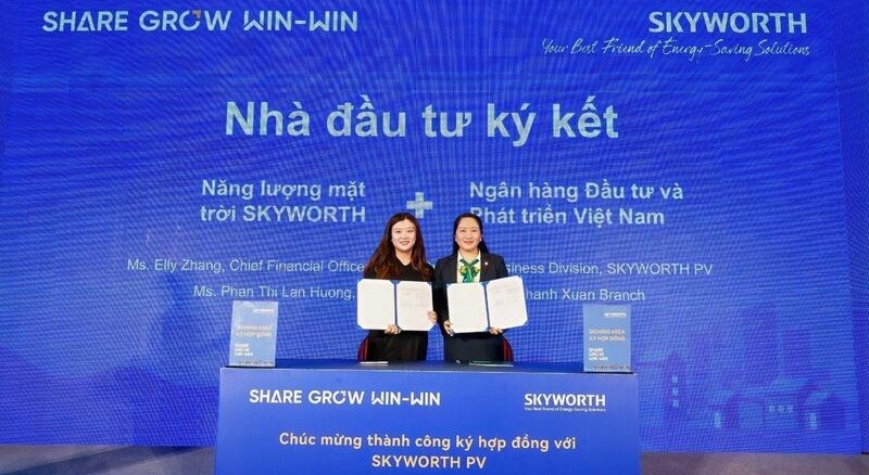 Tập đoàn Skyworth PV ký kết thỏa thuận hợp tác với các tổ chức để triển khai hệ thống điện mặt trời tại Việt Nam.