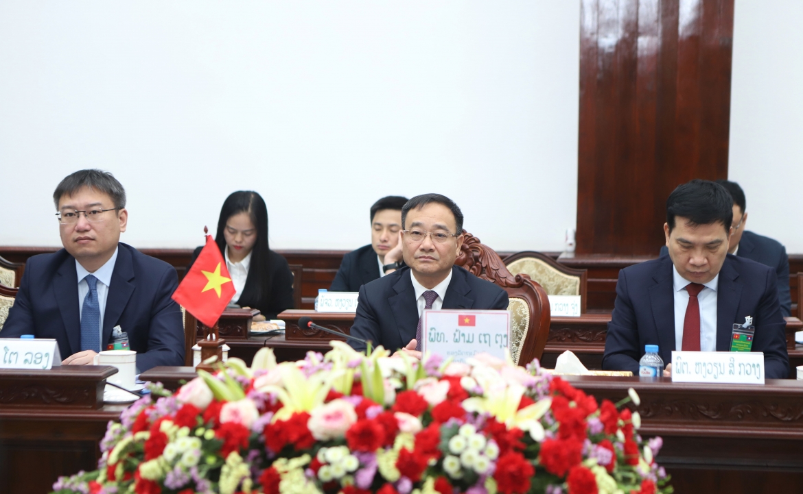Thượng tướng Phạm Thế Tùng, Thứ trưởng Bộ Công an Việt Nam (giữa) đồng chủ trì hội nghị.