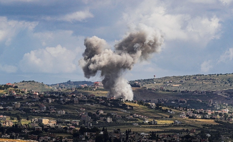 Israel tấn công Lebanon trong bối cảnh các cuộc xung đột xuyên biên giới đang diễn ra giữa Hezbollah và lực lượng Israel. Ảnh: Reuters