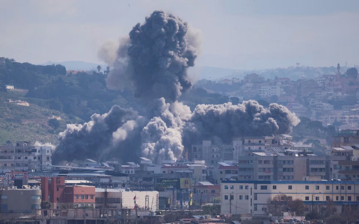 Israel oanh tạc Lebanon. Ảnh: Reuters.