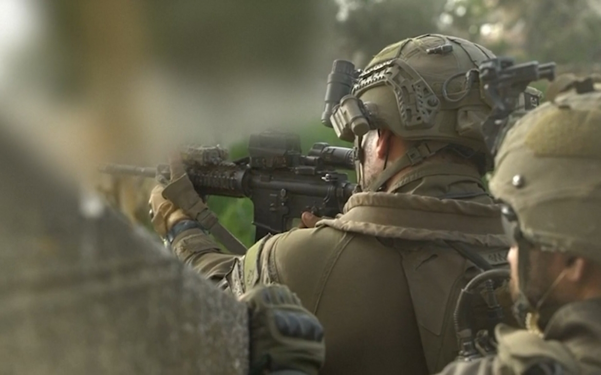 Bộ binh Israel truy kích chiến binh Hezbollah ở Lebanon. Ảnh: IDF.