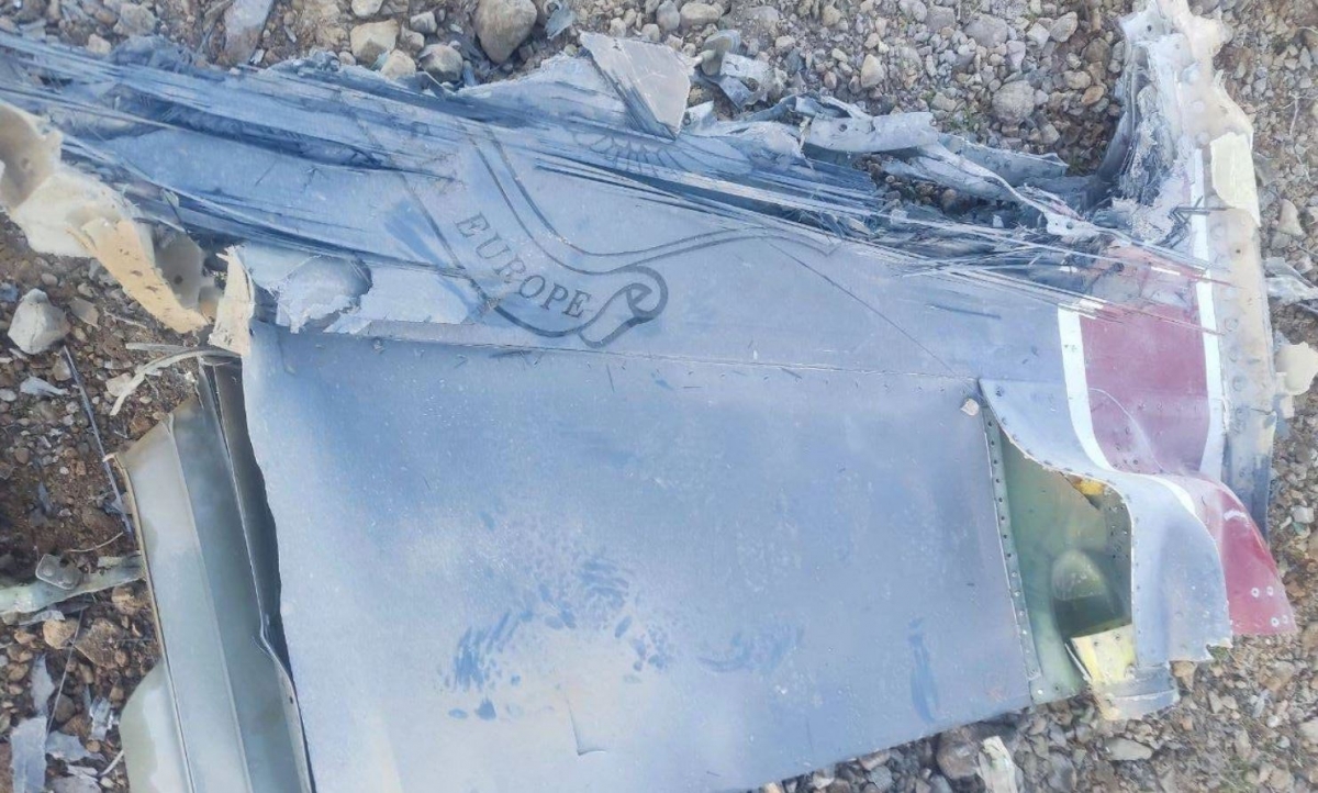 Mảnh vỡ được cho là của tiêm kích F-15E rơi tại Iran hôm 3/4. Ảnh: PressTV