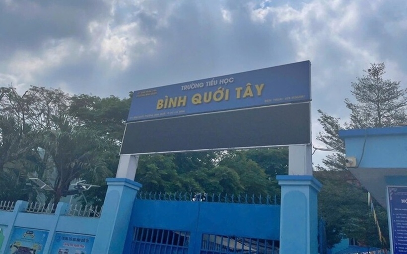 Trường Tiểu học Bình Quới Tây, TP. HCM nơi ghi nhận hơn 140 học sinh nhập viện cấp cứu, nghi do ngộ độc thực phẩm. (Ảnh website nhà trường).