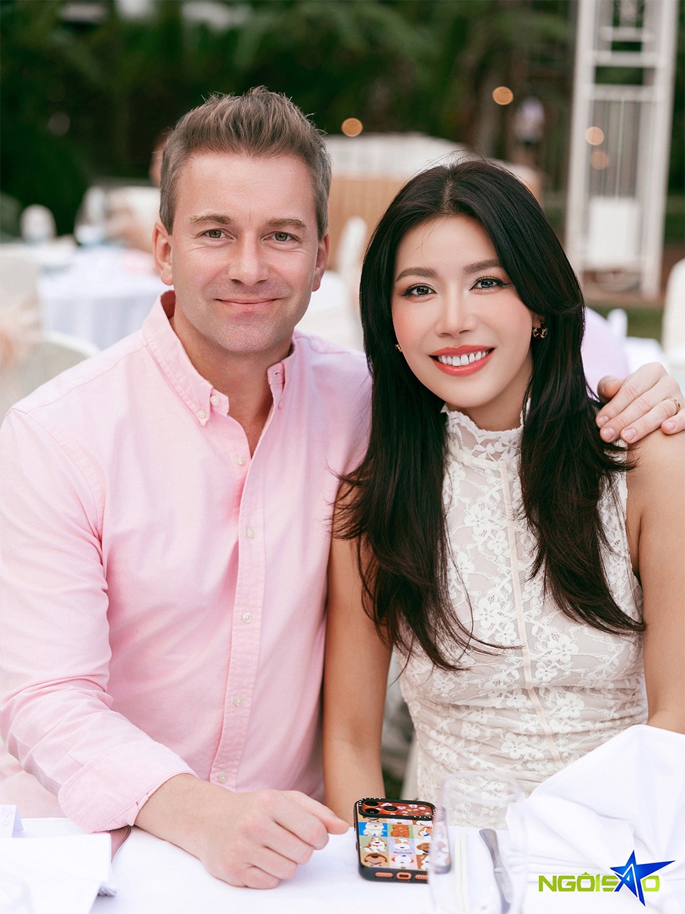 Người mẫu Minh Tú: “Ông xã giúp tôi vượt qua những ngày khó khăn nhất”