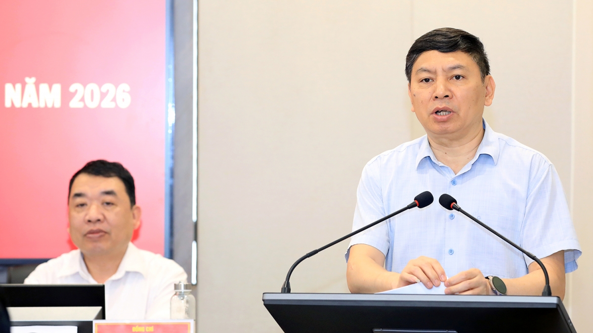 Phó Giám đốc Sở Tư pháp Hà Nội Nguyễn Công Anh trả lời tại họp báo.