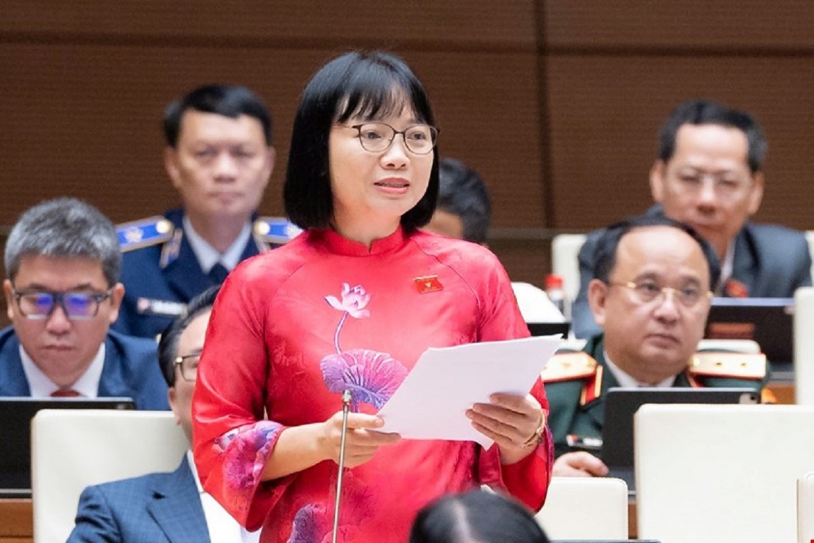 Đại biểu Nguyễn Thị Việt Nga, đoàn ĐBQH TP Hải Phòng