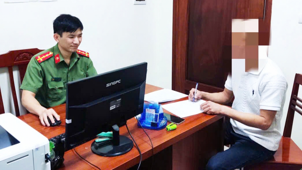 Phòng An ninh mạng và phòng, chống tội phạm sử dụng công nghệ cao làm việc với người vi phạm