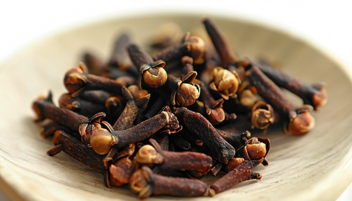 Đinh hương không chỉ là một loại gia vị thơm nồng trong căn bếp mà còn là một vị thuốc quý trong y học cổ truyền hàng nghìn năm qua. (Ảnh minh họa)