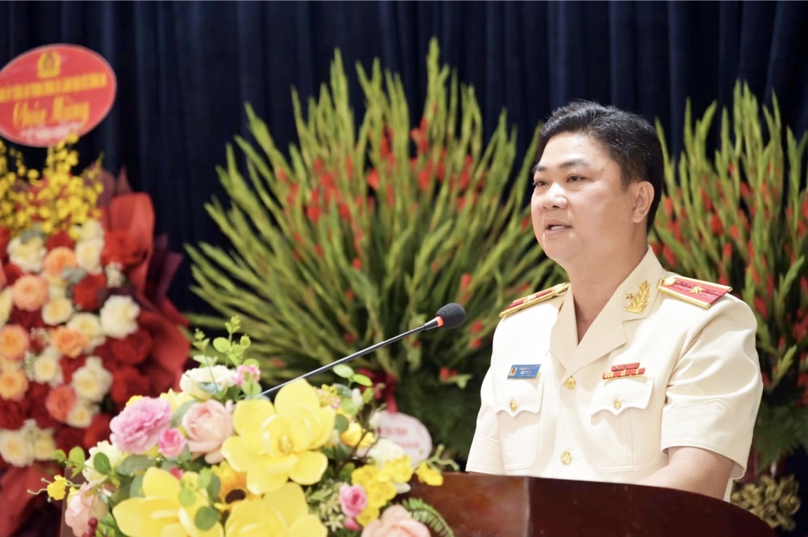Thiếu tướng Dương Đức Hải phát biểu sau khi nhận nhiệm vụ (Ảnh: An ninh Thủ đô).