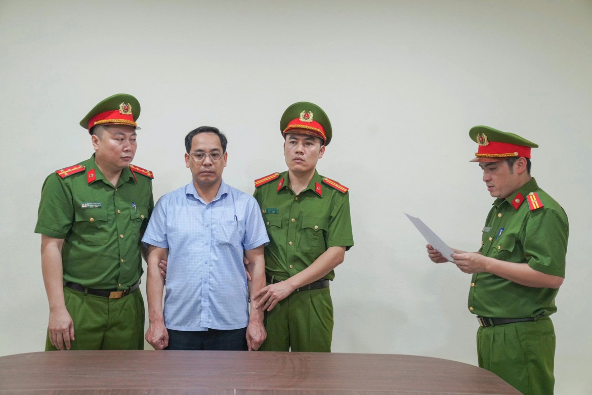 Cơ quan công an bắt tạm giam Trần Thu Đông, Hiệu trưởng Trường Phổ thông Dân tộc nội trú THCS và THPT Yên Lập. (Ảnh: CACC)