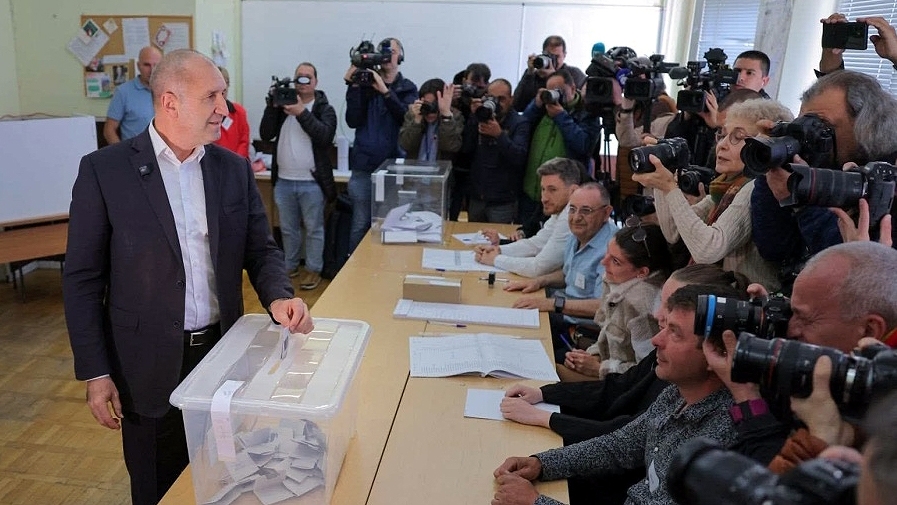 Cựu Tổng thống Rumen Radev - Ảnh trang cá nhân